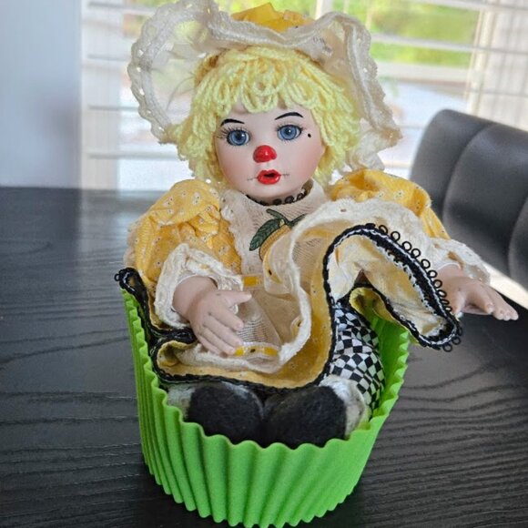 Marie Osmond Porcelain Doll Lemon Poppyseed Rag-a-Muffin 8 inches 2006 #2649 - Picture 1 of 4